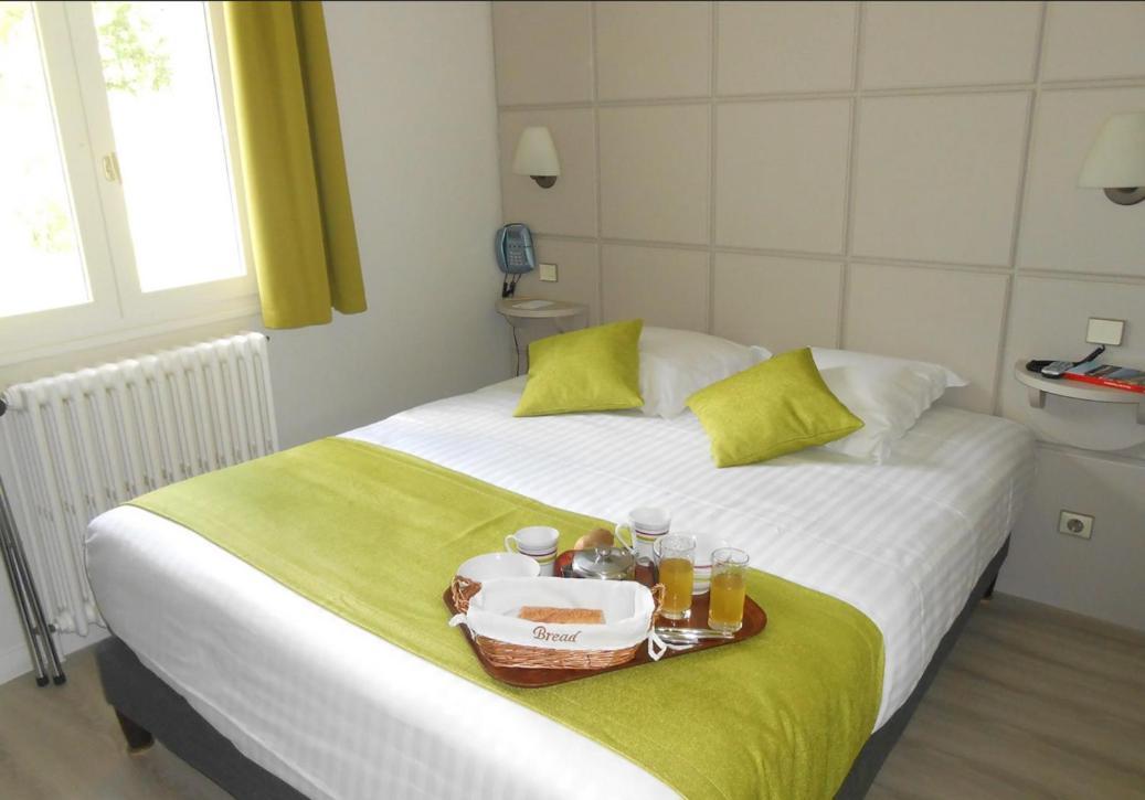 Logis Hotel Le Relais Du Bois Vialotte Ле-Шамбон-сюр-Ліньон Екстер'єр фото