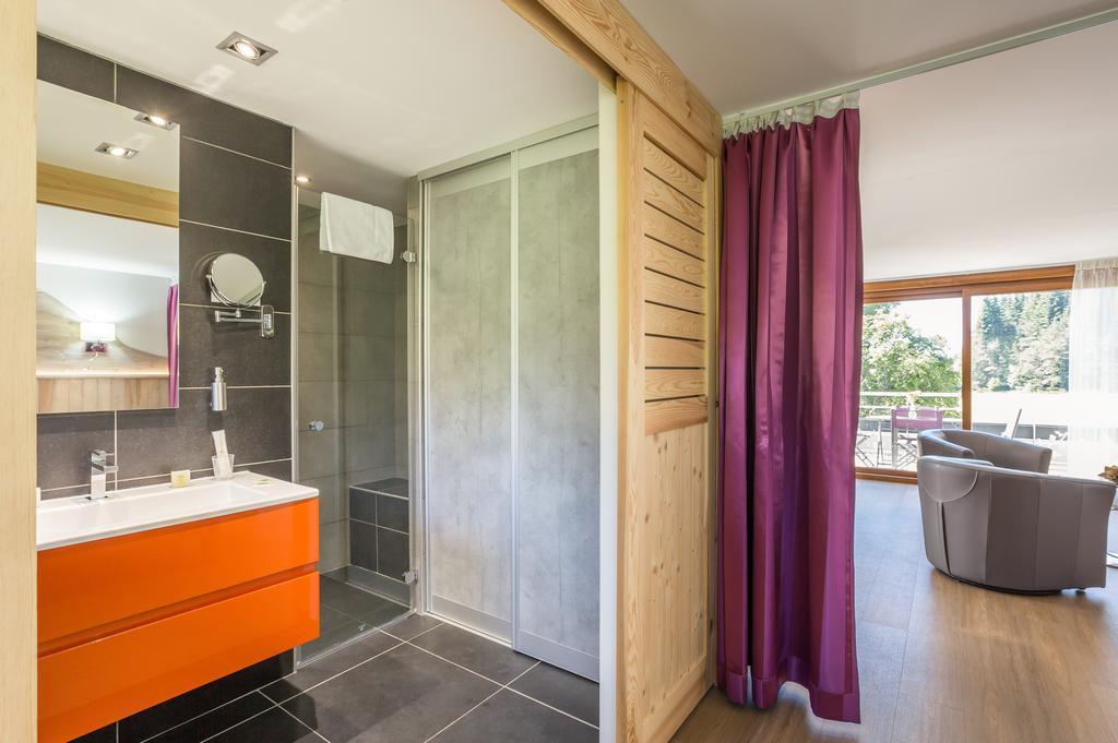 Logis Hotel Le Relais Du Bois Vialotte Ле-Шамбон-сюр-Ліньон Екстер'єр фото
