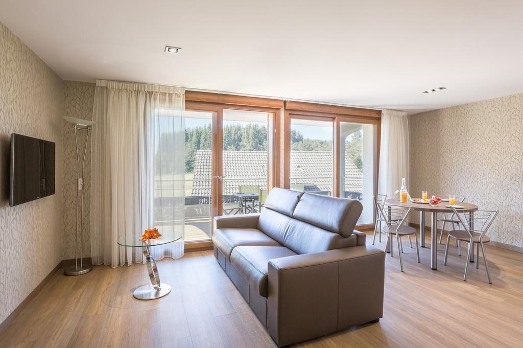 Logis Hotel Le Relais Du Bois Vialotte Ле-Шамбон-сюр-Ліньон Екстер'єр фото